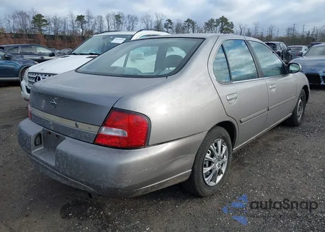 2001 Nissan Altima Gxe z USA, uszkodzony, nr VIN 1N4DL01D91C103045